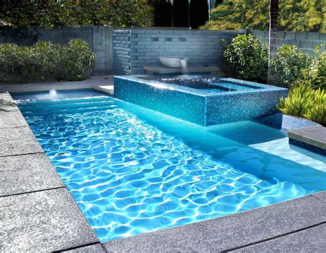 50 Spectacular Swimming Pool Water Features