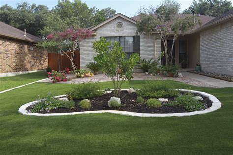 Artificial turf keeps the green without the water - San Antonio Express-News