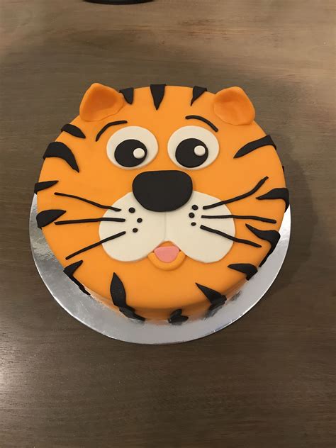 Tiger Cake | Tiger cake, 6th birthday cakes, Cool birthday cakes