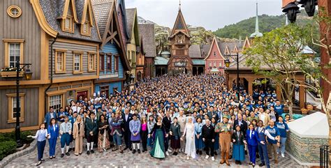 World of Frozen Unveiled in Majestic Grand Opening Ceremony at Hong ...