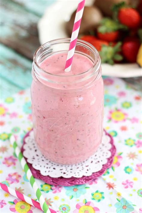 Chia Seed Smoothie - Food Fanatic