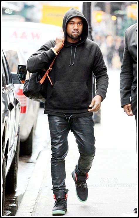 30+ Gentle Black Hoodie Ideas for Men To Look Stylish | Air yeezy 2 ...