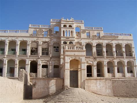 Tarim, Yemen / ruined merchant's palace