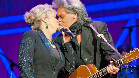 Connie Smith and Marty Stuart — Country’s Greatest Love Stories - Traditional Country