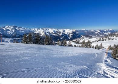 2,549 Lake Lucerne Winter Images, Stock Photos, 3D objects, & Vectors | Shutterstock