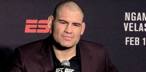 Cain Velasquez on Freak Knee Injury During Francis Ngannou Fight (UFC ...