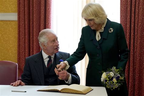 Former Royal Butler Reveals What Amazed Him About King Charles' Infamous Pen Incident