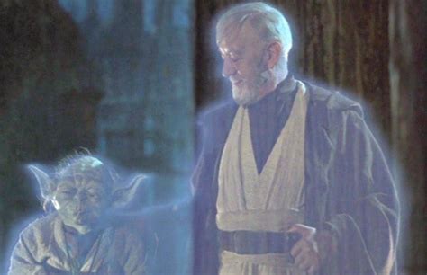 'Last Jedi' Theory: Yoda's Force Ghost Appears to Luke and Rey