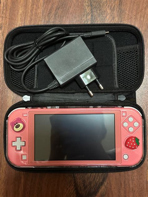 Nintendo Switch Lite (Pink), Video Gaming, Video Game Consoles ...