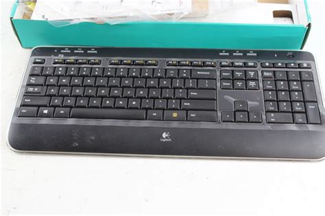 Logitech K520 Wireless Keyboard | Property Room