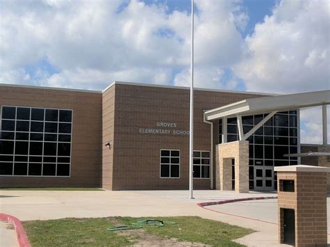 Groves Elementary School, 11902 Madera Run Pkwy, Atascocita, TX 77346