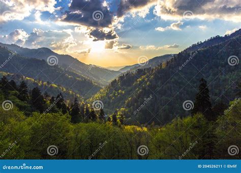 Smoky Mountains Sunrise in Gatlinburg Tennessee Stock Image - Image of mountain, layers: 204526211