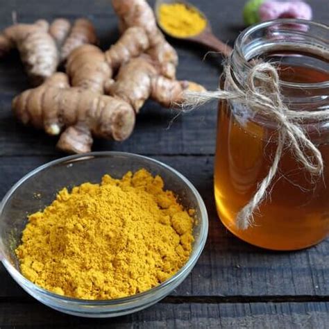 Efficient Natural Honey and Turmeric Remedy - Step To Health