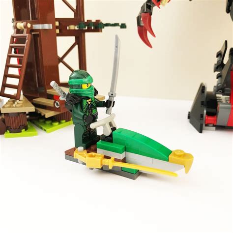 LEGO Ninjago: 70626 Dawn of Iron Doom - 100% Complete with Instructions ...