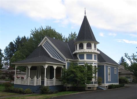 Dr. Carleton Smith House - Salem, Oregon - Victorian Style Architecture on Waymarking.com