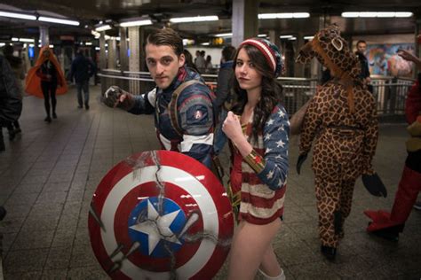 Photos: The most interesting Halloween costumes seen in Times Square, New York City - ABC7 Chicago