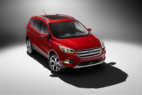 2018 Ford EcoSport vs. 2018 Ford Escape: What's the Difference? - Autotrader