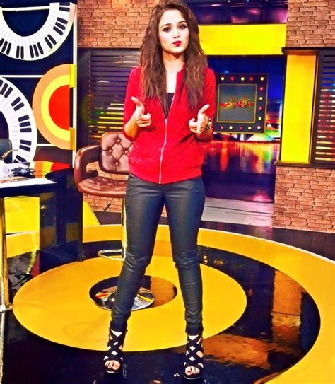 Aima Baig in Mazaaq Raat Show - Crayon