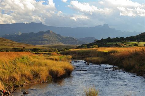 Drakensberg Amphitheatre | 3 Day Accommodated Trek