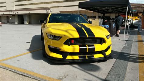 2020 Ford Mustang Shelby Gt500 Yellow