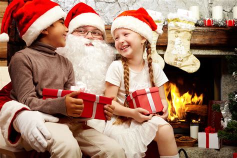 Where to get a photo with Santa in NoVA this holiday season