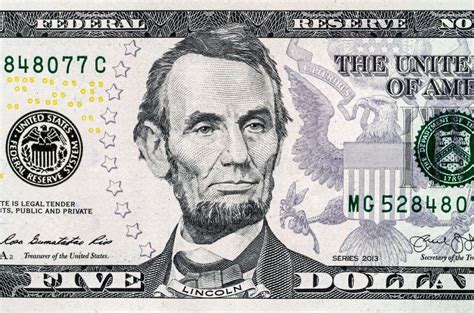 Close-up of Abraham Lincoln on the $5 Bill Stock Image - Image of banks, debt: 11658577