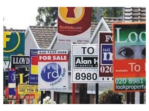 ESTATE AGENT SIGNS