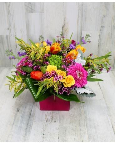 Quincy Florist - Flower Delivery by Fabiano Florist