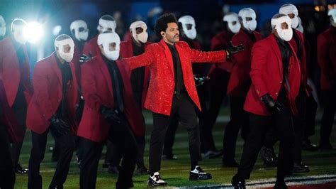 Super Bowl performer The Weeknd reveals why his dancers wore face ...