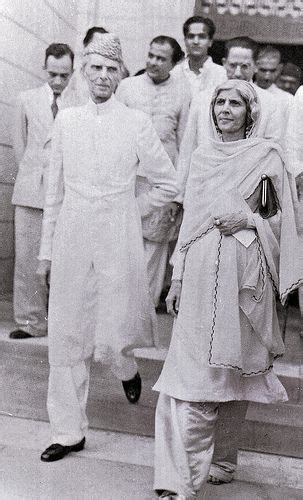 Mohtarma Fatima Jinnah | Life | Fatima Jinnah Biography In Urdu