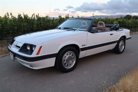 1986 FORD MUSTANG GT CONVERTIBLE- 30k Mile CA Fox Body - CLASSIC CARS LTD, Pleasanton California