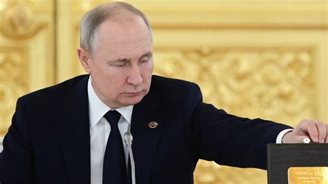 Watch: Vladimir Putin's speech met with awkward silence. He was ...