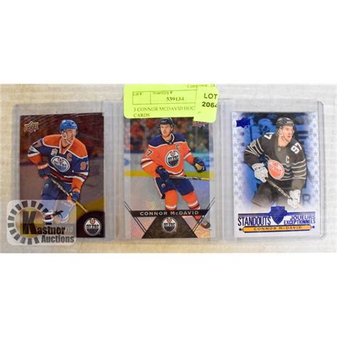 3 CONNOR MCDAVID HOCKEY CARDS