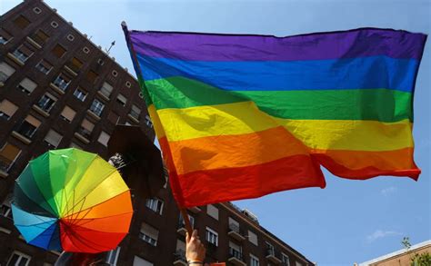 'Rainbow Wave': 340 Openly LGBTQ Candidates Win Their Midterm Elections ...