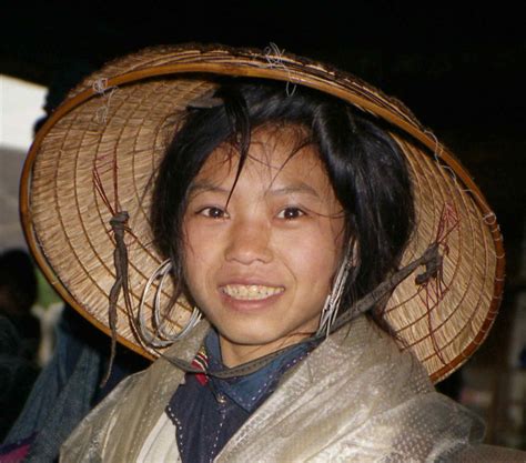 Pretty Hmong girl with broken conical hat; SaPa, Vietnam | Flickr