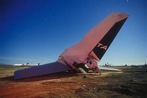 The Mojave Airport Boneyard | Lost America