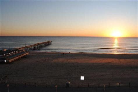 Best Western PLUS Sandcastle Beachfront Hotel in Virginia Beach (VA) - Room Deals, Photos & Reviews