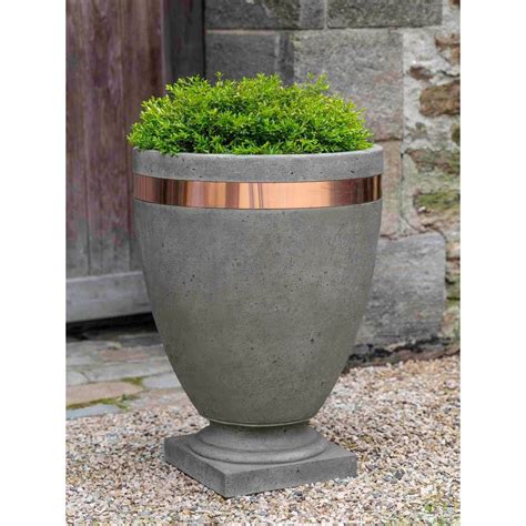 Moderne Tall Copper Cast Stone Urn Planter Kinsey Garden Decor