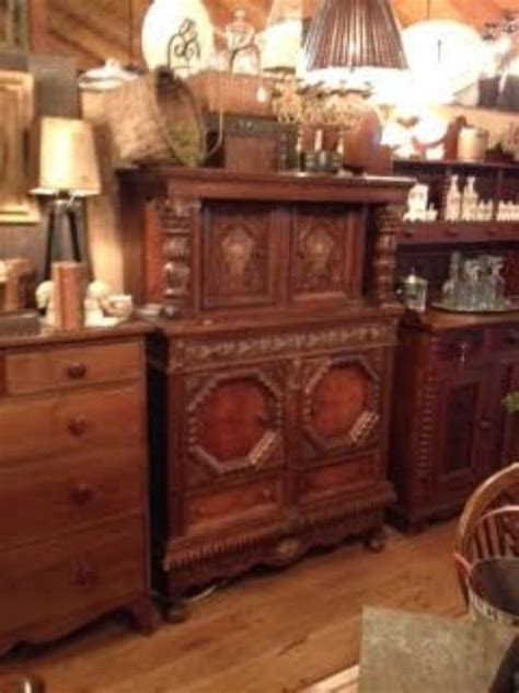 Slideshow Photos – Attic Antiques