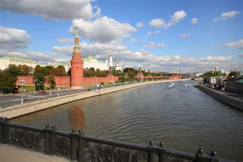 View from the Bridge on Moscow River and Kremlin Editorial Image ...