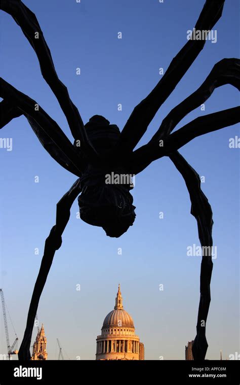 Tate Britain sculpture and St Paul's Stock Photo - Alamy