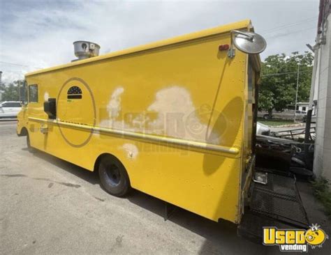 Chevrolet P30 Step Van Food Truck in Utah, USA