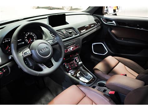 2016 Audi Q3: 92 Interior Photos | U.S. News