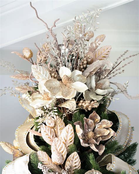 Christmas Bouquet Christmas Tree Topper | Balsam Hill