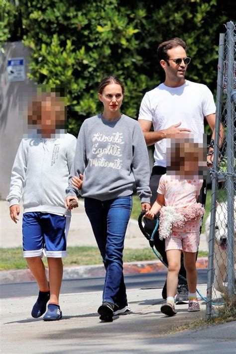 Natalie Portman’s Family: See Photos Of Her Husband & Children ...