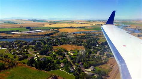 United Express CRJ200 landing at Idaho Falls Regional Airport! - YouTube