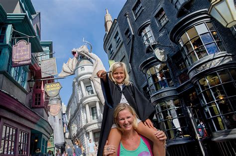 The Wizarding World of Harry Potter ™- Diagon Alley