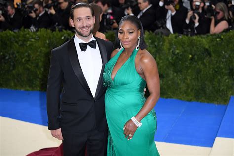 Serena Williams Marries Reddit Co-Founder Alexis Ohanian at a Ceremony ...