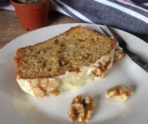 Carrot & Walnut Cake Recipe - Old Skool Recipes