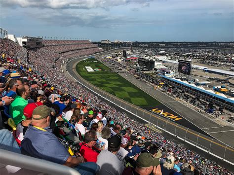 I was one of the 101,500 in attendance at Daytona International ...